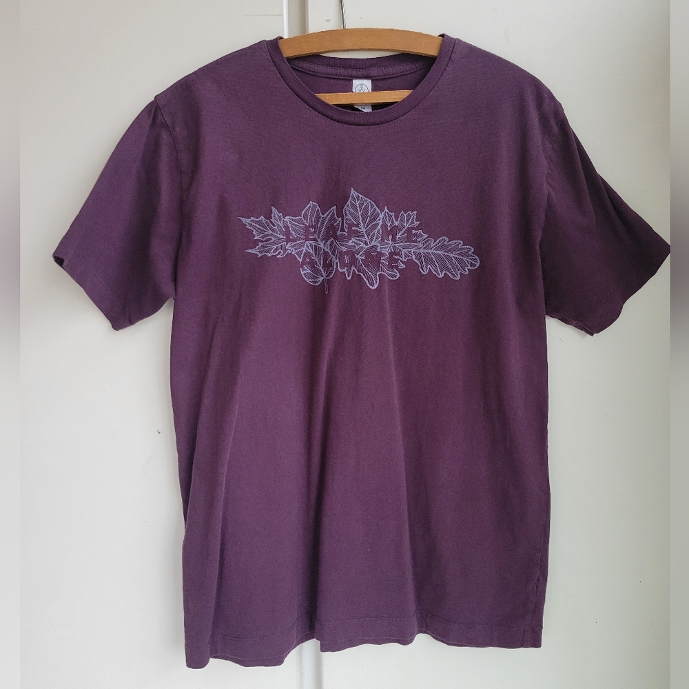The Montana Scene Leaf Me Alone Tee, Unisex Fall Shirt Medium M, Plum Purple